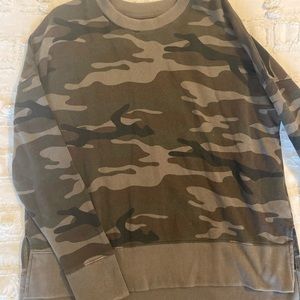 Army long crewneck sweater